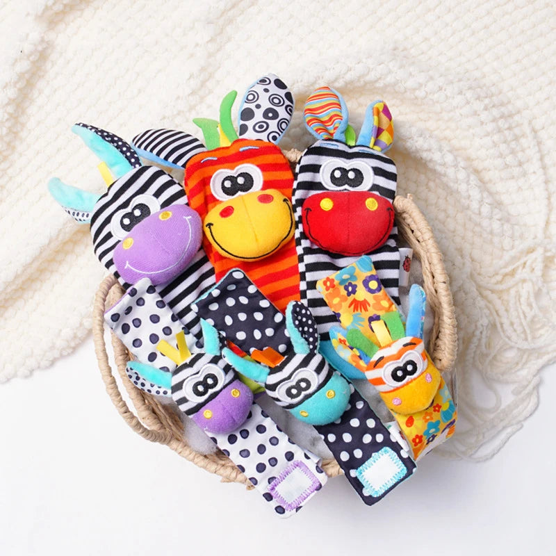 Newborn Baby Toy 0-12 Months Baby Socks Toys Baby Rattles Toys Animal Socks Wrist Strap Rattle Infant Foot Socks Bug Wrist Strap